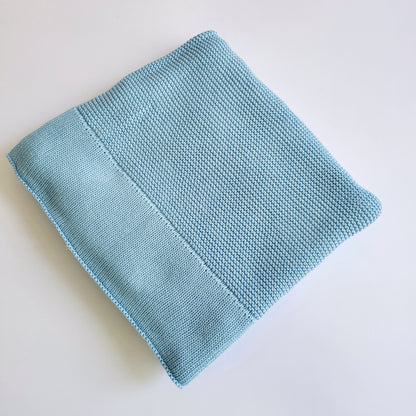 Classic Knitted Blanket - Baby Blue