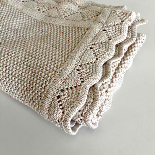 Scalloped Edge Knitted Blanket - Vanilla Confetti